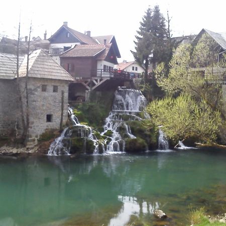 Guest House Buk Rastoke Слуни Екстериор снимка