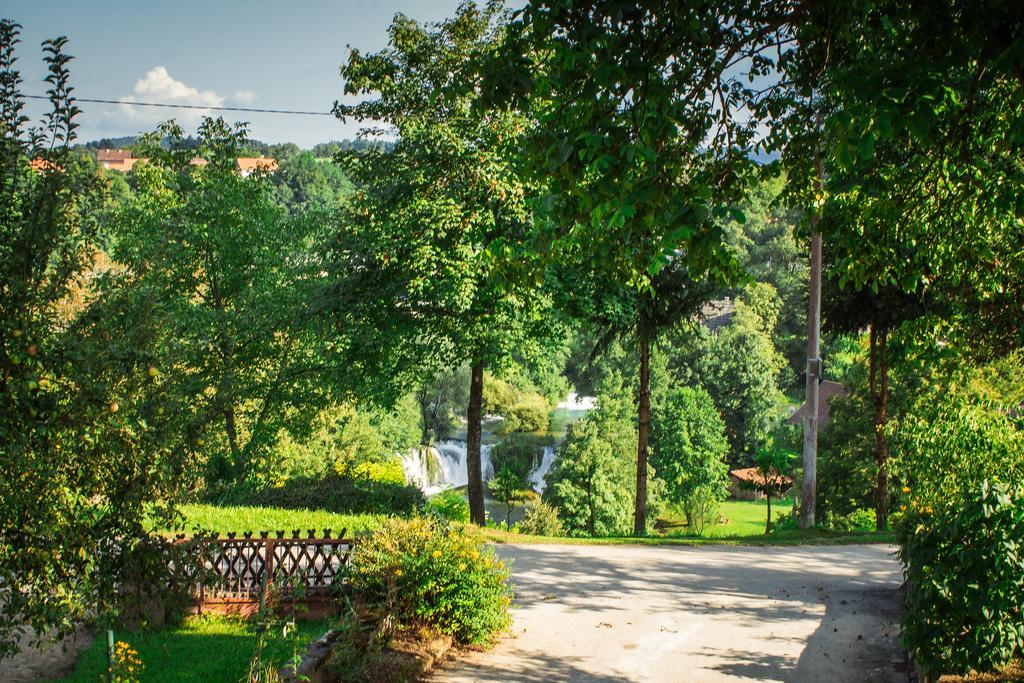 Guest House Buk Rastoke Слуни Екстериор снимка